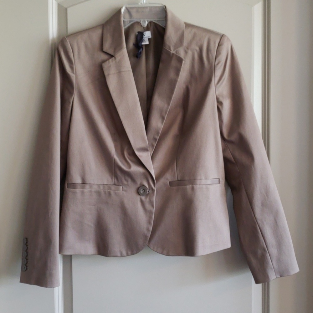 light brown blazer